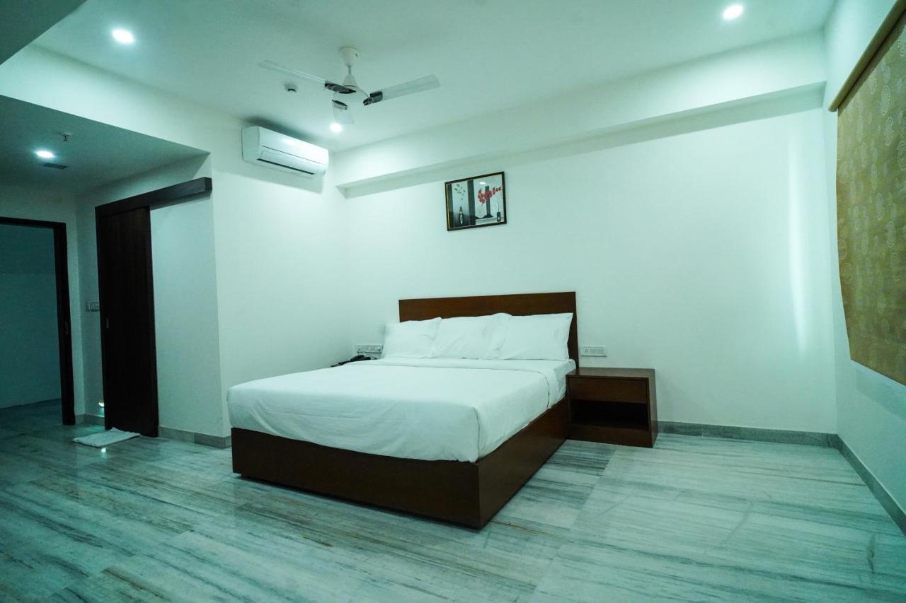 Welkin Hotel , Seunderabad Secunderabad Exterior photo